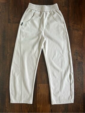 Tuesday barrel sweatpants